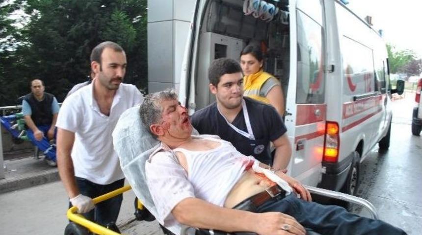 Kocaeli&rsquo;de Bı&ccedil;aklı Kavga: 1 Yaralı