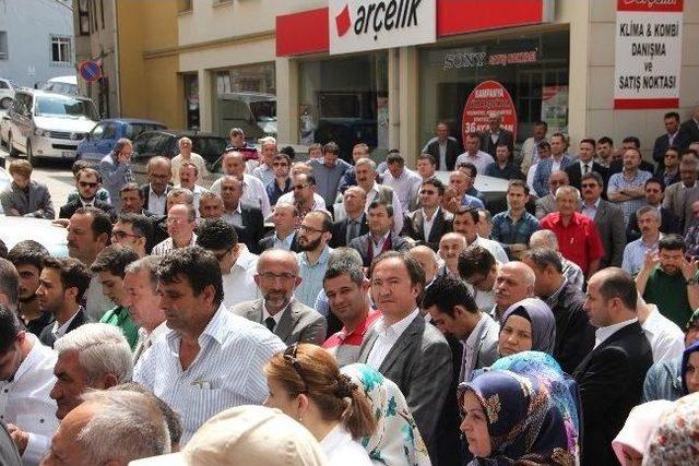 Ak Parti İl Başkanlığında Devir Teslim Yapıldı