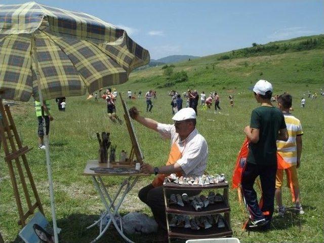 Çaycuma'da Geleneksel Uçurtma Şenliğinin Onuncusu Yapıldı