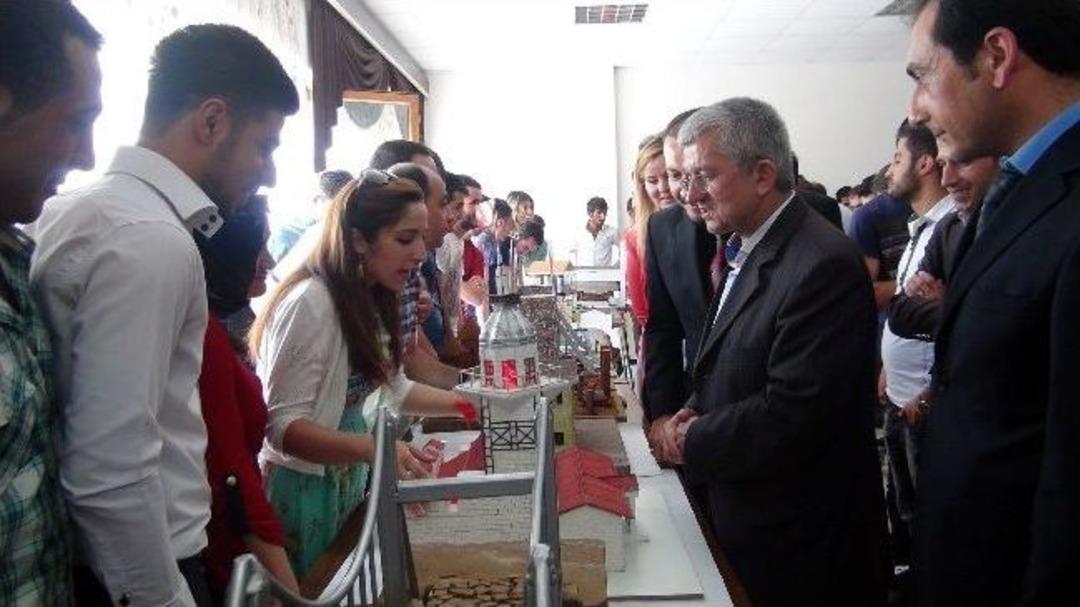 Bitlis Eren &Uuml;niversitesinden Proje Sergisi