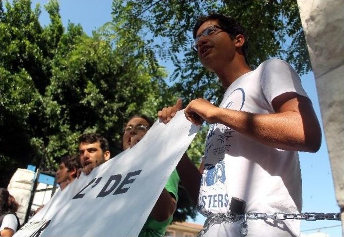 Zincirli Eyleme Polis M&uuml;dahalesi