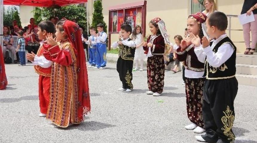 Es &Ccedil;ocuk Evi&rsquo;nde Mezuniyet Heyecanı