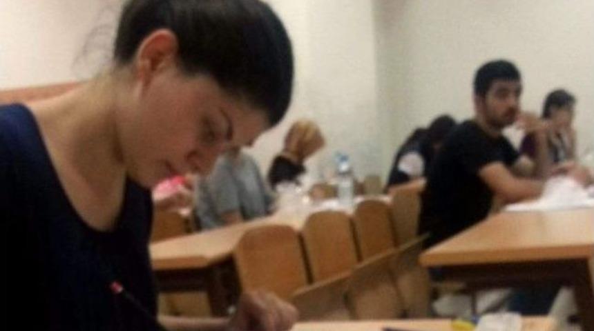 Parasız Yatılılık Ve Bursluluk Sınavının Saati Değişti