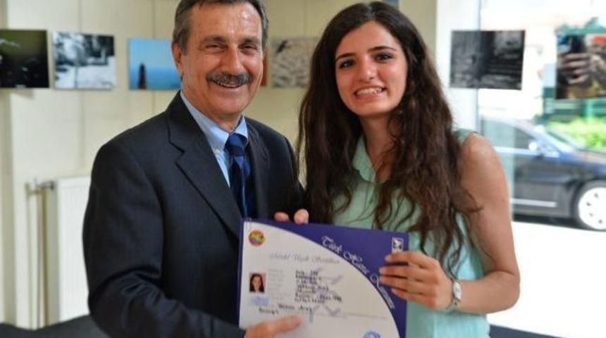 Başarılı Kursiyerler İ&ccedil;in Belge Dağıtım T&ouml;reni