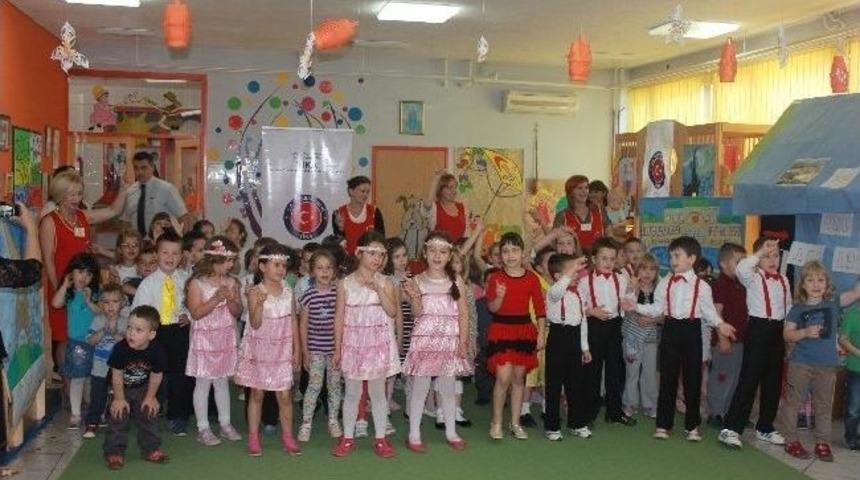 Bosna Hersek'teki Okul &Ouml;ncesi Eğitim Ve &Ouml;ğretim Merkezine Ekipman Desteği