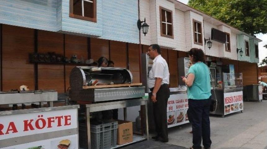 Ak&ccedil;akoca İl&ccedil;e Tarım M&uuml;d&uuml;rl&uuml;ğ&uuml; Stantları Denetledi