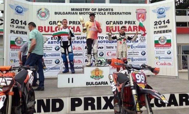 Gen&ccedil; S&uuml;permotocular Kupalara Ambargo Koydu 1