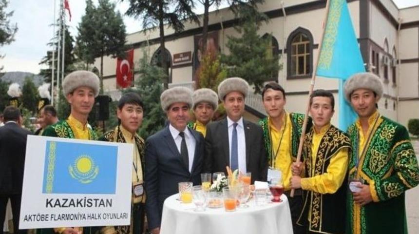 Festivale Renk Katan Konuk Ekiplere Veda Kokteyli