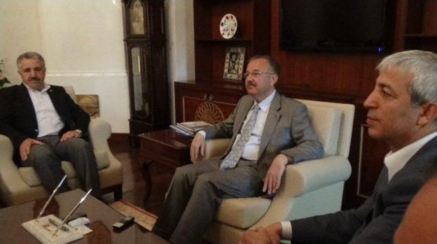 Ak Parti Kars Milletvekillerinden Vali G&uuml;nay &Ouml;zdemir&rsquo;e Hayırlı Olsun Ziyareti