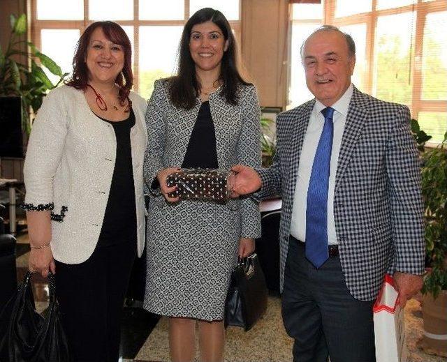 Ga&uuml;n İle Portekiz Arasında Eğitim İşbirliği G&ouml;r&uuml;şmesi 1