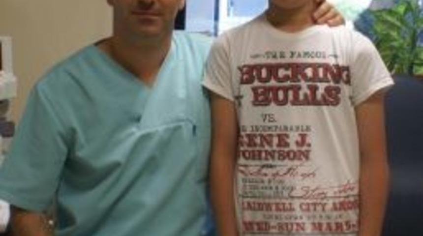 Şaşılığa Botoxlu &Ccedil;&ouml;z&uuml;m