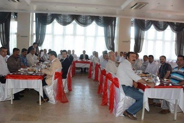 Başkan &Ccedil;elik Muhtarlarla Buluştu 1