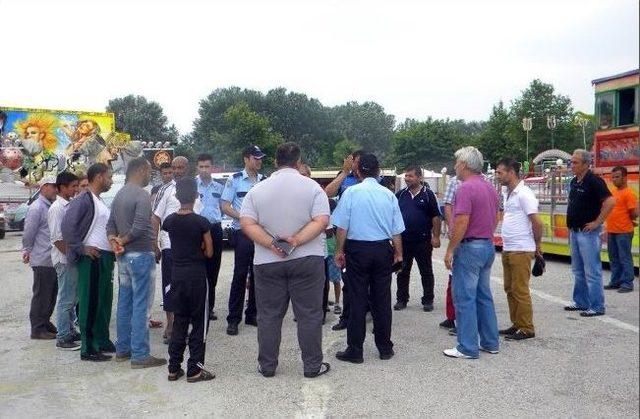 Lunaparkta Kamikazeye Binen Genci Elektrik &Ccedil;arptı 1