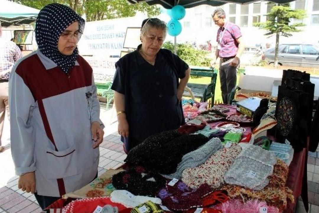 Psikiyatri Hastalarının El Emekleri G&ouml;r&uuml;c&uuml;ye &Ccedil;ıktı