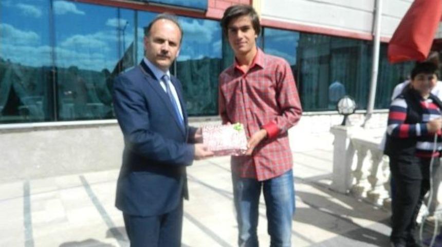 &Ouml;zel Ergin Koleji &Ouml;ğrencisi Halil İbrahim Coşkun Teog Sınavında Birinci Oldu