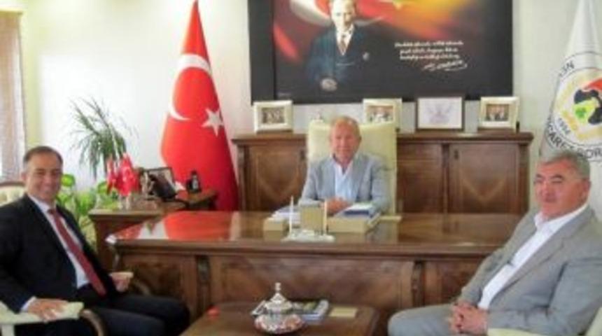 Kozaklı Belediye Başkanı G&uuml;ven, Nevşehir Ticaret Borsası&rsquo;nı Ziyaret Etti