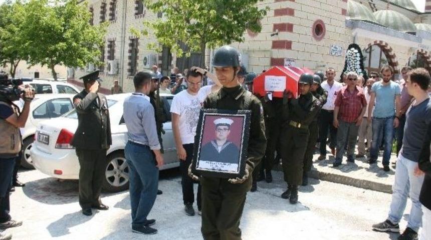 Askeri T&ouml;renle Uğurlandı