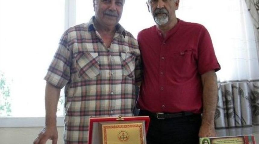 Didim Anadolu Lisesi'nden Cemevine Teşekkür Plaketi