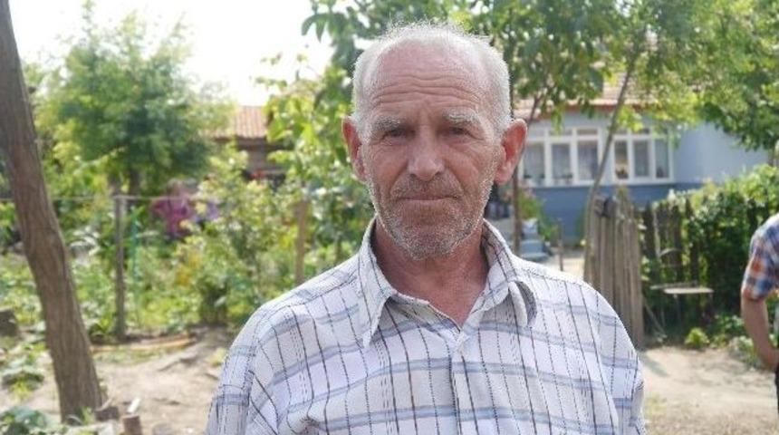 Y&uuml;z&uuml; Geri Alınan &Uuml;sl&uuml;n'&uuml;n Ailesi &Uuml;zg&uuml;n