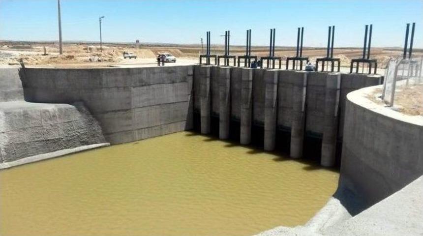 Suru&ccedil; Ovası Sulama Projesi Kapsamında Taşbasan G&ouml;leti'ne Su Verildi