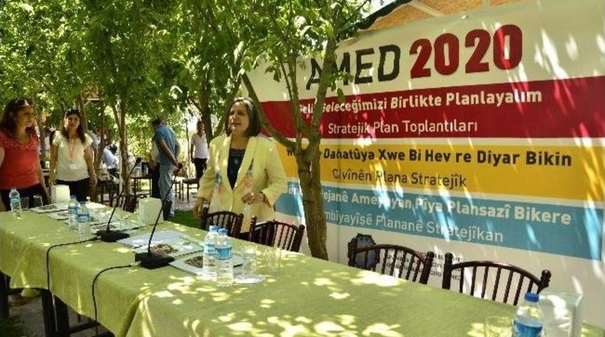 Diyarbakır B&uuml;y&uuml;kşehir Belediyesi Muhtarlarla Toplantılarına Devam Ediyor