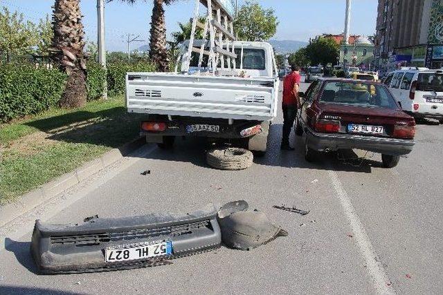 Samsun'da Zincirleme Trafik Kazası: 2 Yaralı