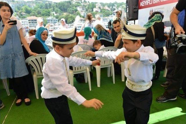 Fatih Belediyesi nden S&uuml;nnet &Ccedil;ocuklarına Boğaz Turu 1
