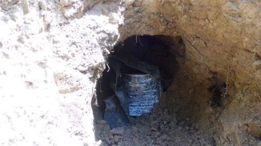 Bing&ouml;l'de Yol Kenarında Patlayıcı Bulundu