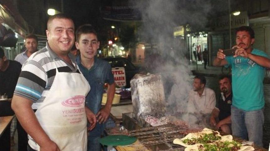 Urfa&rsquo;da Ciğer Keyfi