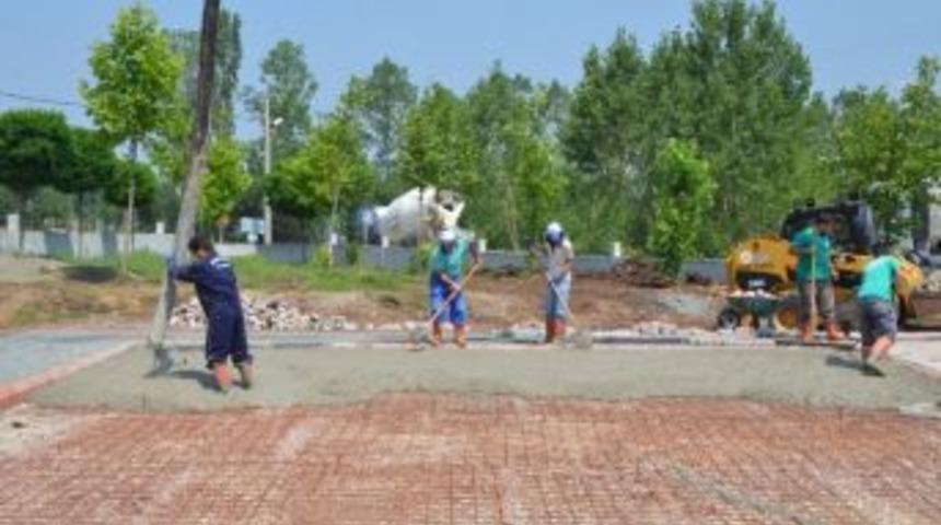 Şefkatiye Parkı Hızla İlerliyor