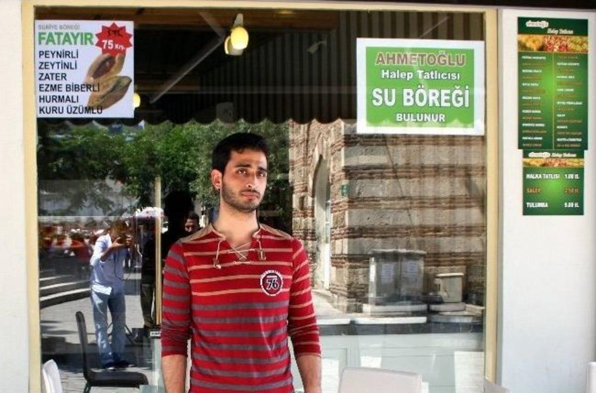 (&ouml;zel Haber) Suriye'de Savaştan Ka&ccedil;tı, Bursa'da Tatlı Kralı Oldu