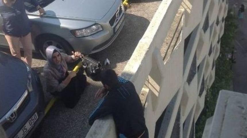 Otoparkın 4. Katında İntihar Girişimi