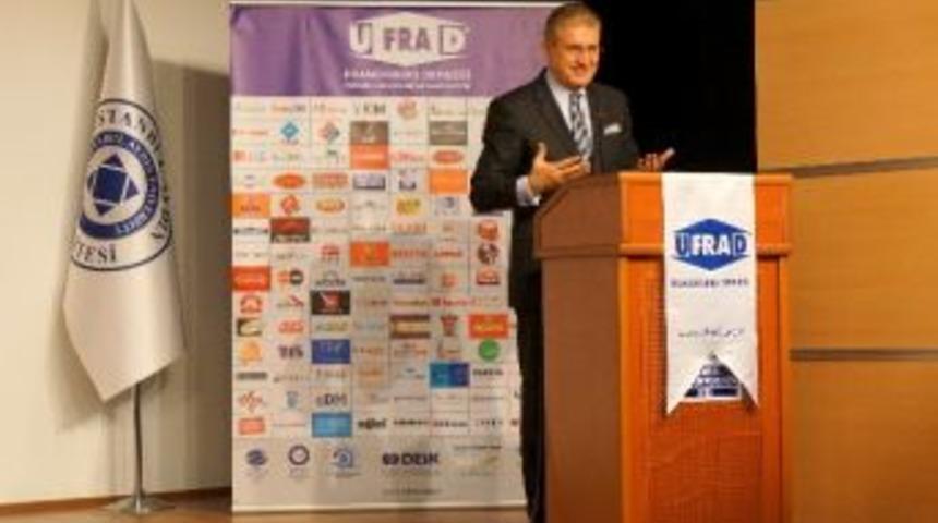 Dr. Mustafa Aydın Avrupa Franchise Federasyonu Başkan Yardımcısı Oldu