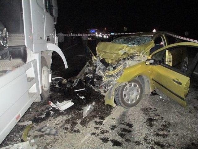 K&ouml;y Muhtarı Trafik Kazasında Hayatını Kaybetti 1