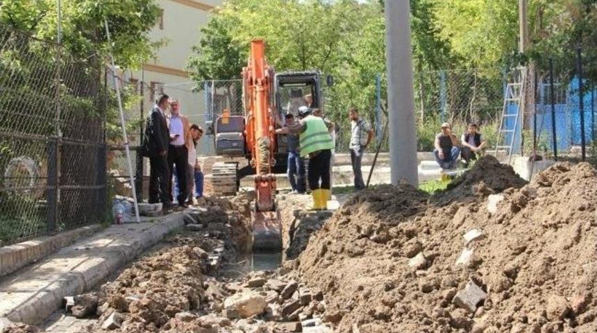 Belediye Başkanı Memiş'ten Altyapı &Ccedil;alışmalarına Yakın Takip