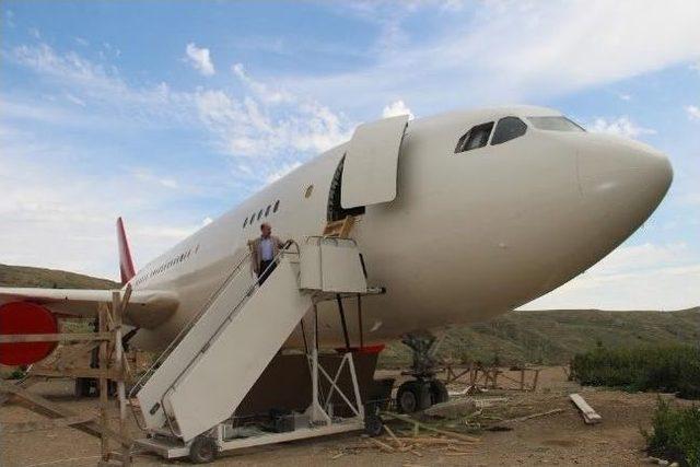 Bu Da U&ccedil;ak K&uuml;t&uuml;phane 3