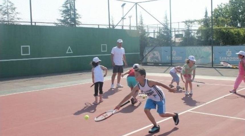 B&uuml;y&uuml;kşehir&rsquo;den &Ccedil;ocuklara 27 Branşta &Uuml;cretsiz Yaz Spor Kursu