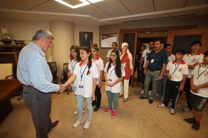 Koruma Altındaki Çocuklar Başkan Karaosmanoğlu’nu Ziyaret Etti G2