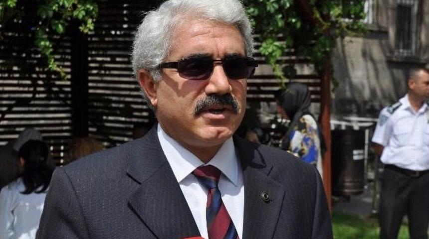 Toplum Ruh Sağlığı Merkezi'nde Dikişli, Resimli Ve Domatesli Tedavi