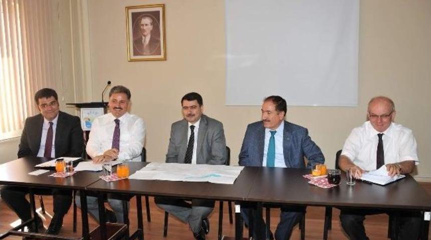 Vali Ve B&uuml;y&uuml;kşehir Belediye Başkanı, Kale&rsquo;yi Ziyaret Etti