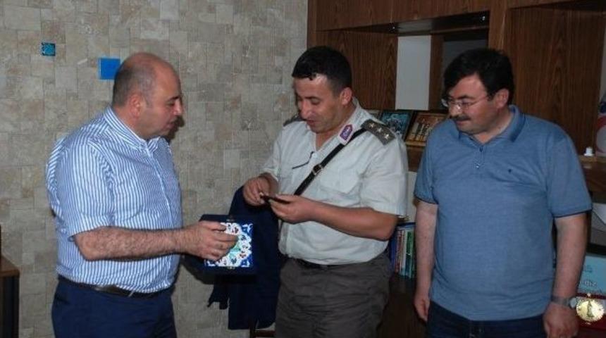 Gediz Garnizon Komutanı Jandarma Y&uuml;zbaşı Erdoğan Erik&rsquo;ten Veda Ziyareti