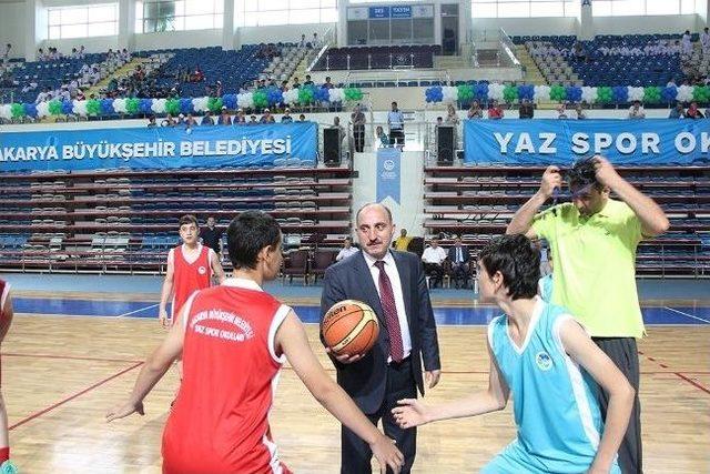 27 Bin 348 Çocuk Spora Başladı