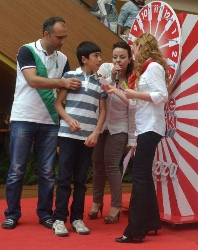 Babalar Piazza Hediye &Ccedil;arkı İle Kazandı 2