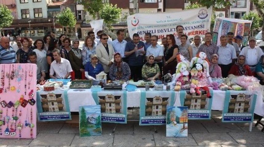 Psikolojik Tedavi G&ouml;ren Hastalardan Sergi