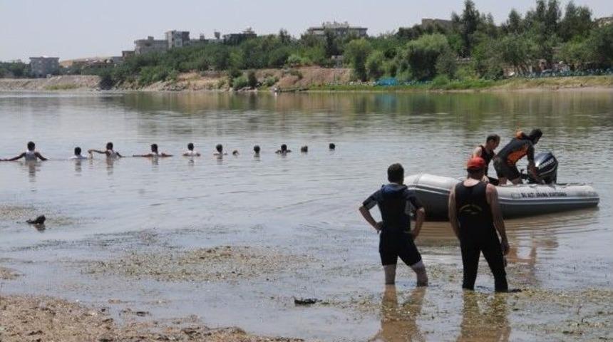 Dicle Nehri&rsquo;nde Kaybolan &Ccedil;ocuğun Cesedi Bulundu
