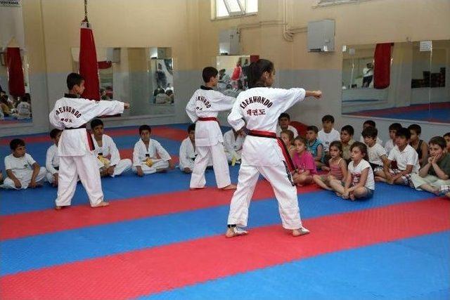 Şampiyon Taekvandocular Şehitkamil’de Yetişecek