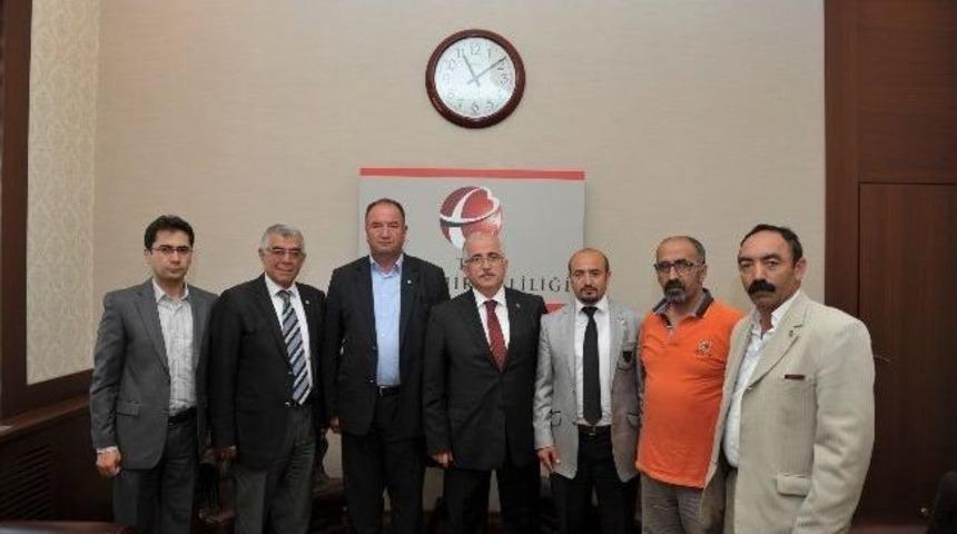 Hacı Bektaş Veli Derneği'nden Vali Tuna'ya Ziyaret