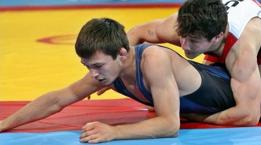 Milli G&uuml;reş&ccedil;iler, 2 Altın Ve 2 Bronz Madalya İ&ccedil;in Mindere &Ccedil;ıkacak