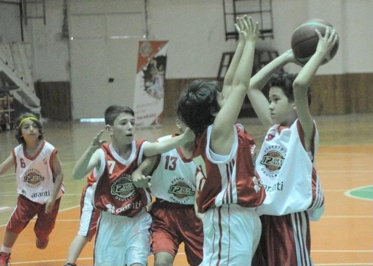 12 Dev Adam Basketbol Okulları Kuşadası&rsquo;nda
