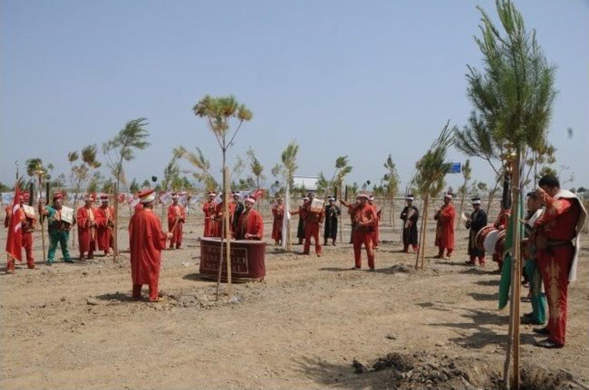 301 Şehide 301 Fidan